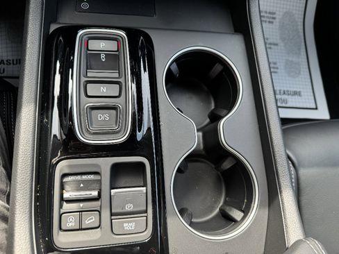 Used 2026 Honda Pilot Touring image 23