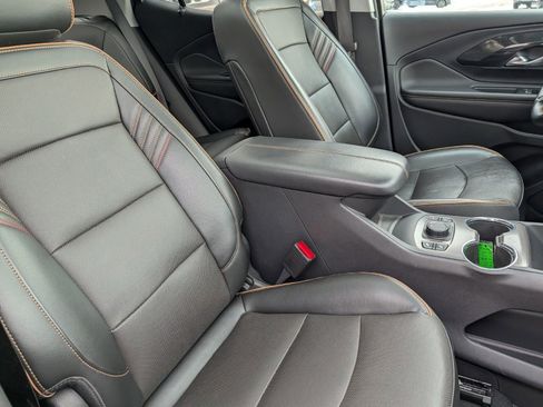 Used 2023 GMC Terrain AT4 w/ Infotainment Package II image 25
