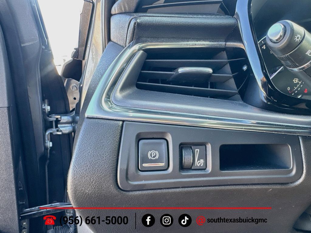 Used 2021 Cadillac XT5 Luxury FWD image 22