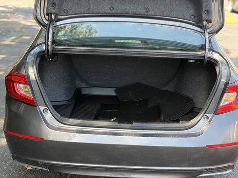 Used 2022 Honda Accord LX image 19