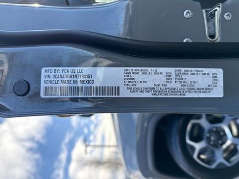 Used 2022 Jeep Compass Trailhawk image 18