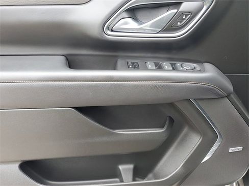 Used 2024 GMC Yukon AT4 w/ Technology Package image 16