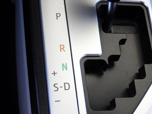 Used 2012 Toyota Camry LE image 44