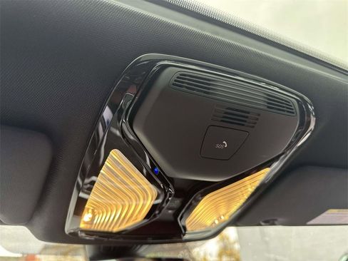 Used 2023 BMW 430i xDrive Coupe w/ Premium Package image 34