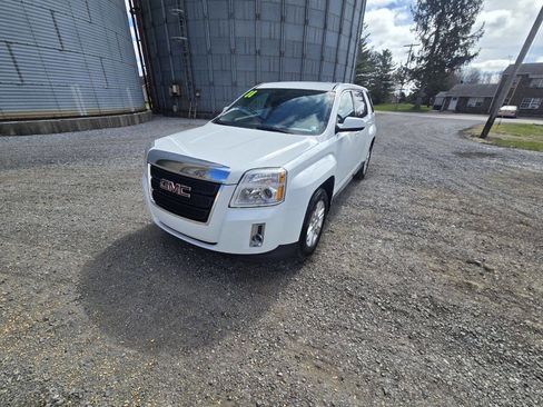 Used 2011 GMC Terrain SLE image 3