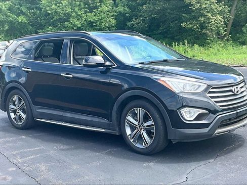 Used 2016 Hyundai Santa Fe Limited w/ Option Group 04 FWD image 2