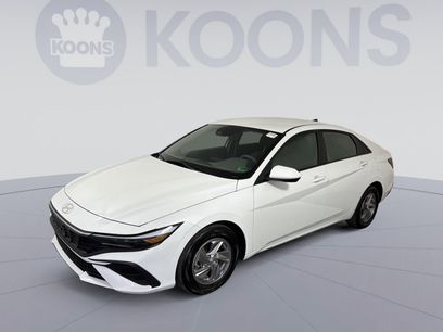 Used 2024 Hyundai Elantra SE