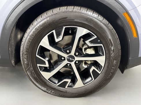 Used 2023 Kia Sportage EX FWD image 32