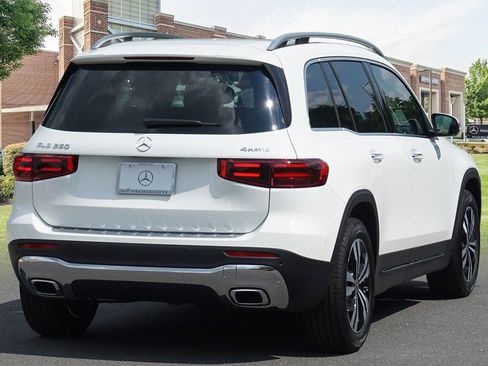 New 2025 Mercedes-Benz GLB 250 4MATIC image 6