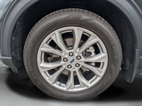 Used 2023 Ford Explorer XLT w/ Equipment Group 202A RWD image 37