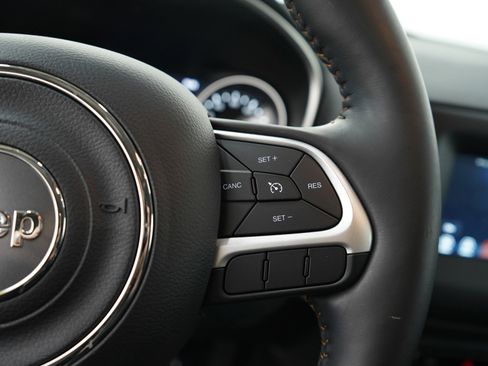 Used 2019 Jeep Compass Latitude w/ Popular Equipment Group image 28