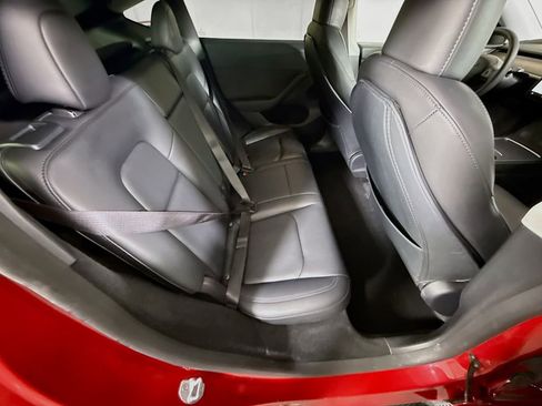 Used 2023 Tesla Model Y Long Range AWD/4WD image 29