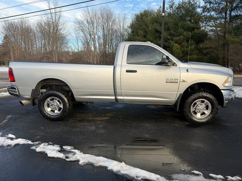 Used 2014 RAM 2500 Tradesman w/ Chrome Appearance Group image 4