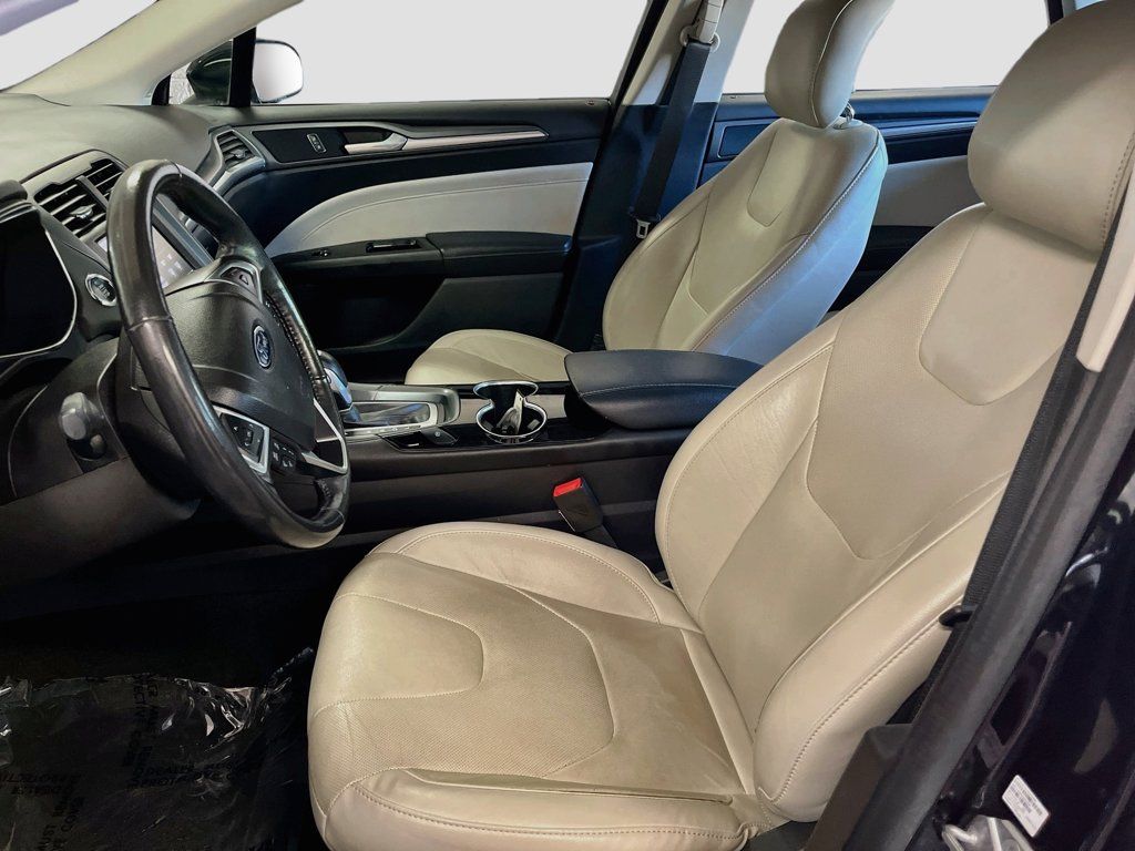 Used 2015 Ford Fusion Titanium FWD image 21