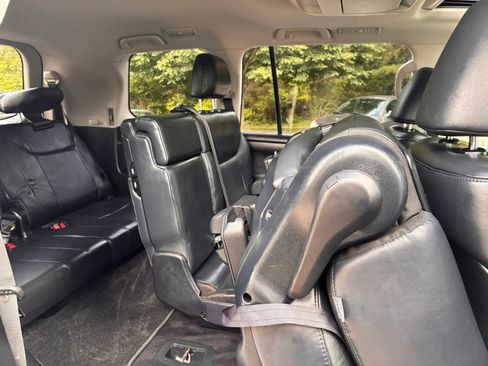 Used 2011 Lexus LX 570 4WD w/ Luxury Pkg image 45