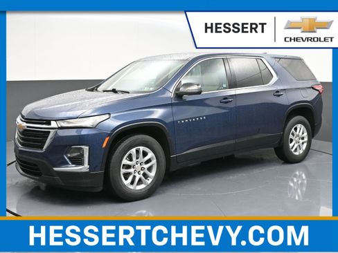 Certified 2023 Chevrolet Traverse LS image 1