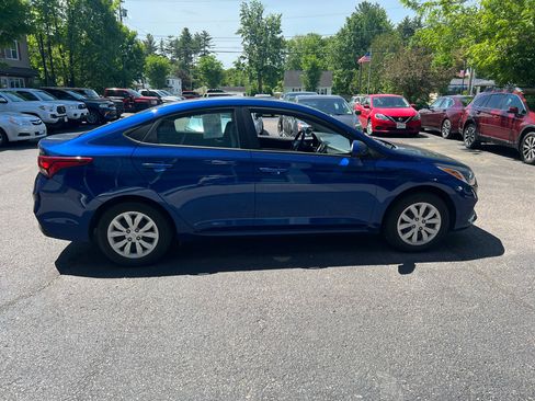 Used 2022 Hyundai Accent SE w/ Cargo Package image 6