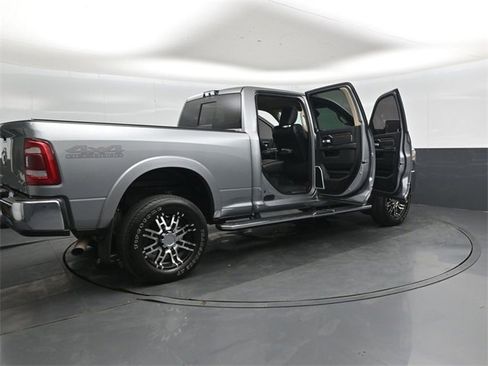 Used 2021 RAM 2500 Laramie image 45
