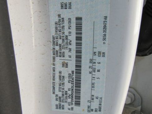 Used 2020 Ford F550 2WD Crew Cab Super Duty image 35
