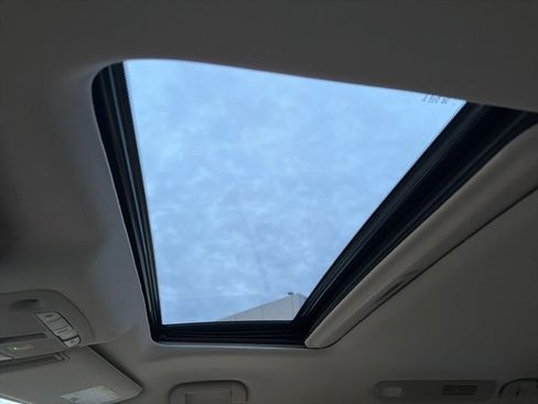 Used 2024 Nissan Armada Platinum w/ Captain's Chairs Package image 38