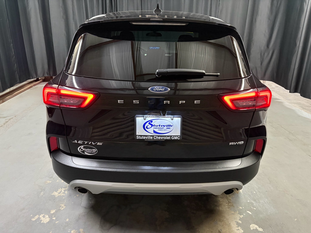 Used 2025 Ford Escape Active AWD/4WD image 6