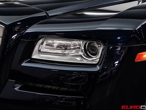 Used 2016 Rolls-Royce Wraith RWD image 13