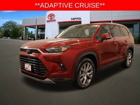 Used 2024 Toyota Grand Highlander Limited image 5