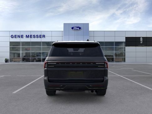 New 2026 Lincoln Navigator Reserve AWD/4WD image 26