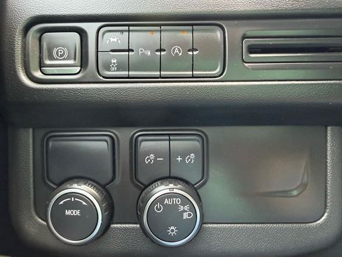 Used 2023 Chevrolet Tahoe LT RWD image 31