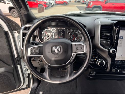 Used 2024 RAM 2500 Big Horn w/ Sport Appearance Package image 13