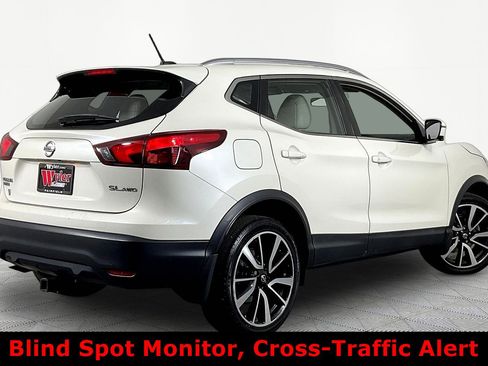 Certified 2018 Nissan Rogue Sport SL w/ SL Premium Package AWD/4WD image 6