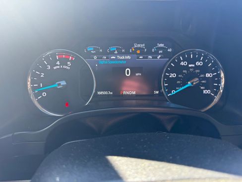 Used 2021 Ford F250 Lariat w/ Lariat Ultimate Package AWD/4WD image 18