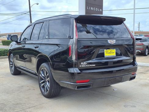 Used 2024 Cadillac Escalade Sport Platinum w/ Heavy-Duty Trailer Package AWD/4WD image 4