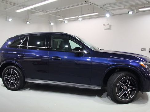 Used 2023 Mercedes-Benz GLC 300 4MATIC image 13