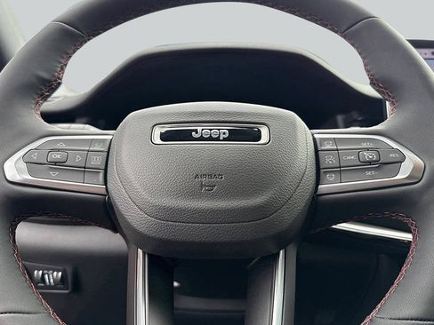 New 2026 Jeep Compass Trailhawk w/ Sun, Sound & Navigation Group AWD/4WD image 11