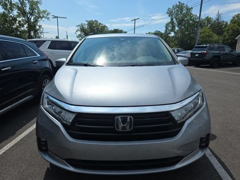 Used 2022 Honda Odyssey Touring image 2