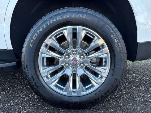 Used 2025 GMC Yukon Denali image 27