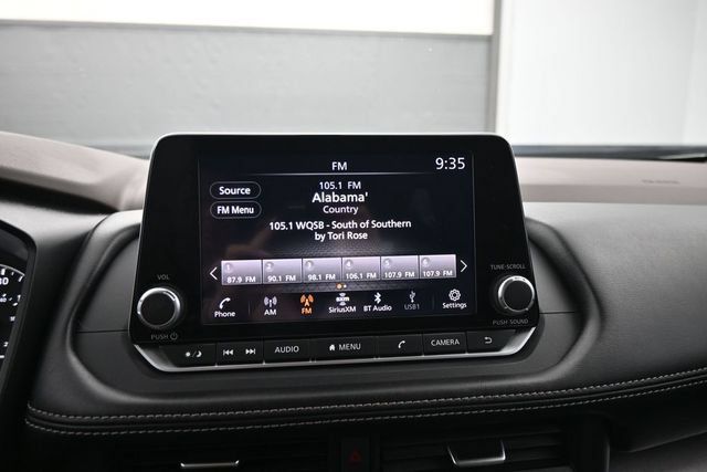 Used 2023 Nissan Rogue SV AWD/4WD image 17