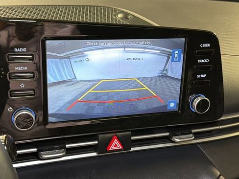 Used 2021 Hyundai Elantra SEL w/ Convenience Package image 26