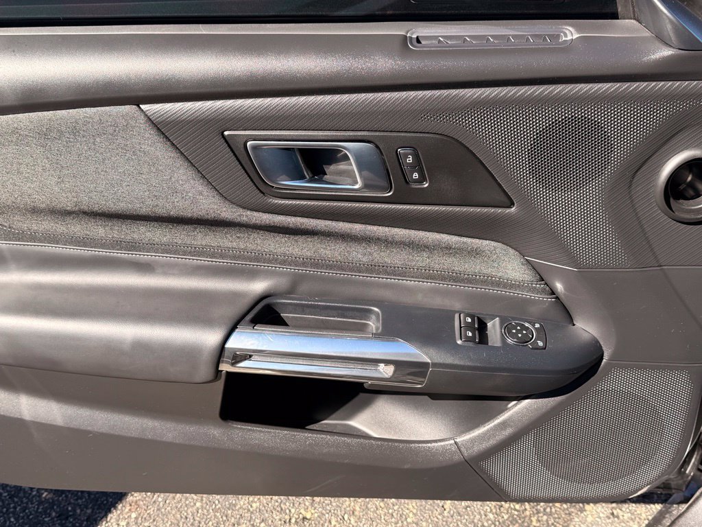 Used 2025 Ford Mustang GT RWD image 18