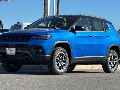 New 2026 Jeep Compass Trailhawk AWD/4WD image 11