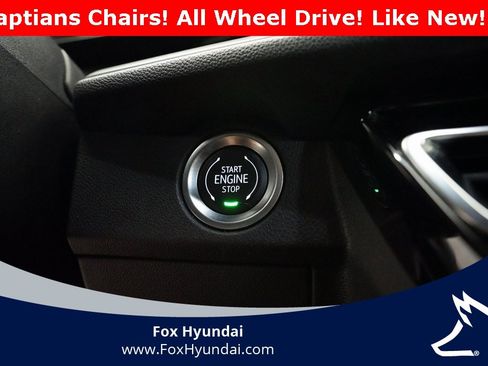 Used 2025 Chevrolet Traverse LT image 32