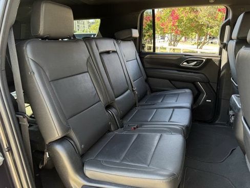 Used 2024 Chevrolet Suburban LT AWD/4WD image 32