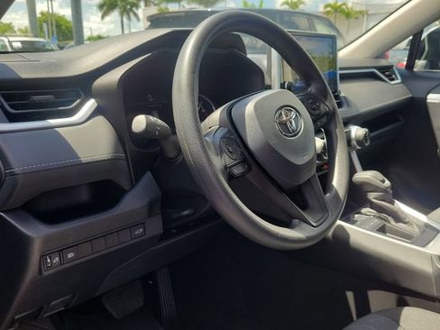 Used 2025 Toyota RAV4 XLE w/ Convenience Package FWD image 8