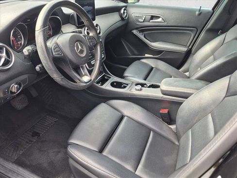 Used 2020 Mercedes-Benz GLA 250 image 10