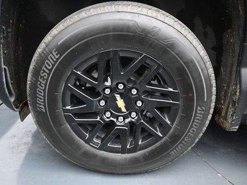 Used 2024 Chevrolet Silverado EV W/T AWD/4WD image 10
