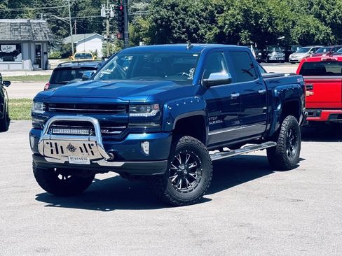 Used 2016 Chevrolet Silverado 1500 LTZ Z71 w/ LTZ Plus Package AWD/4WD image 3