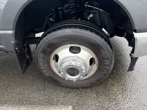 Used 2023 Ford F350 Lariat w/ Lariat Ultimate Package image 9