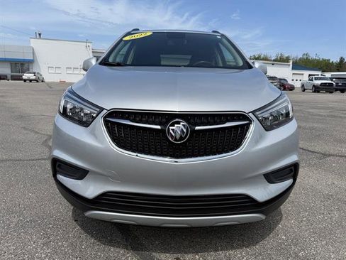 Used 2022 Buick Encore Preferred w/ Safety Package image 2