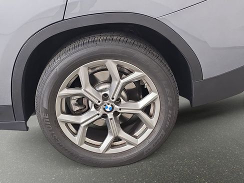 Certified 2024 BMW X3 xDrive30i w/ Premium Package image 38